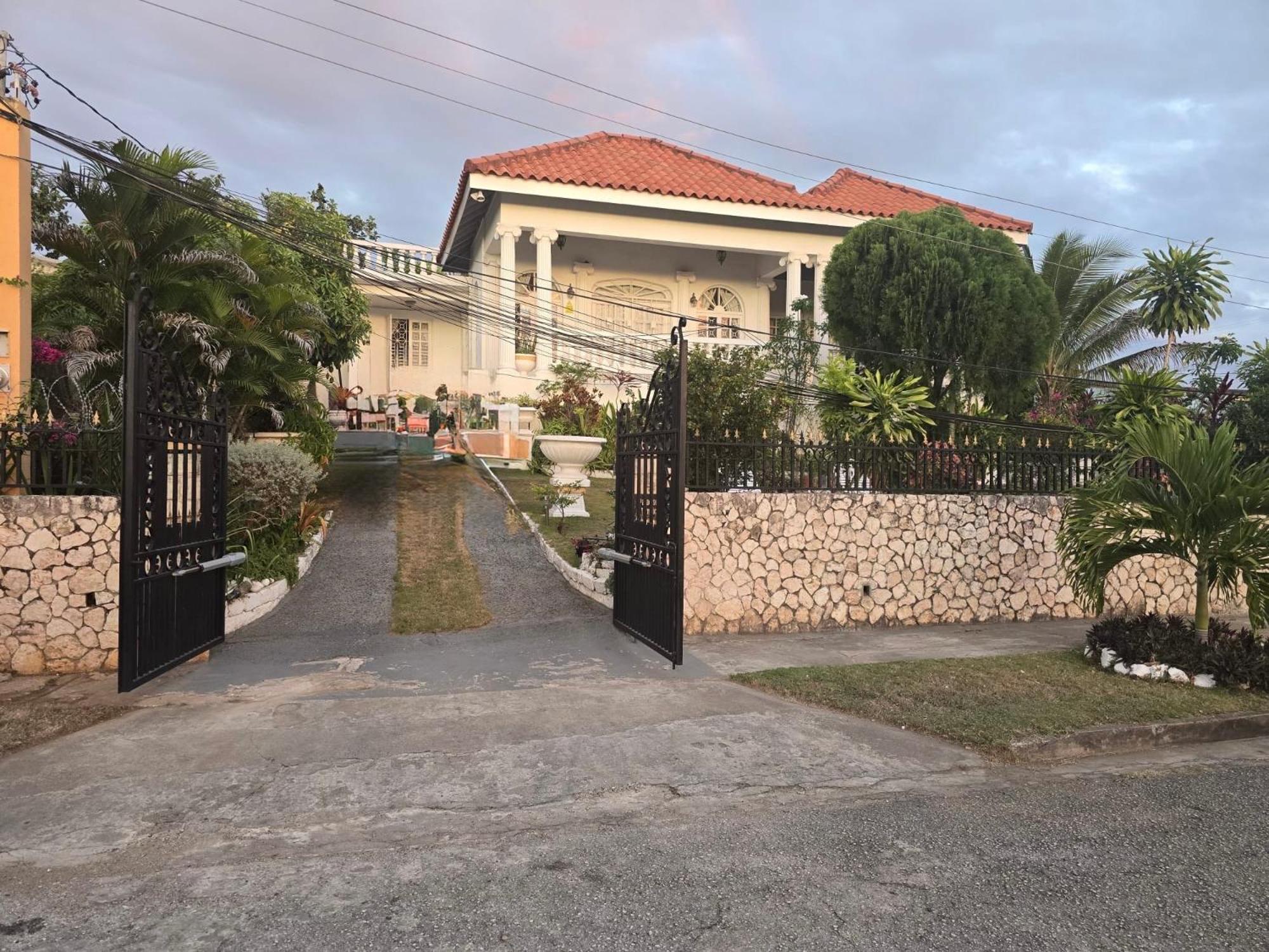 Paradise Palms Jamaica Vacation Rental Montego Bay Luaran gambar